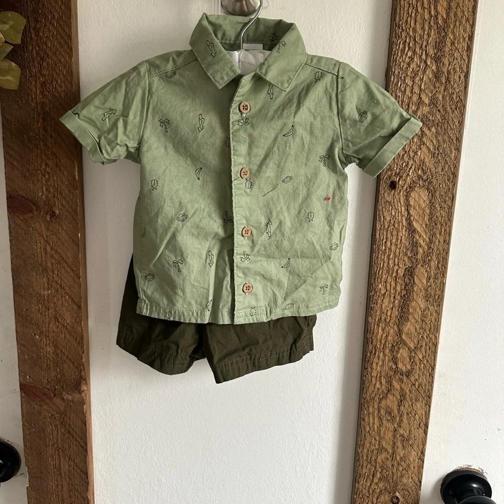 Carter’s Button Up & Shorts Set 9 Month Baby Boy  Euc  Bin 16
